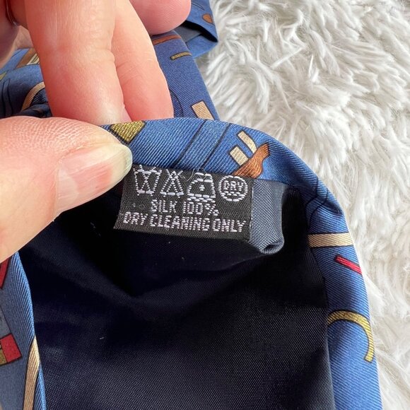 NWT Guggenheim Museum Wassily Kandinsky 100% Silk Modern Tie Y2K - Picture 5 of 7